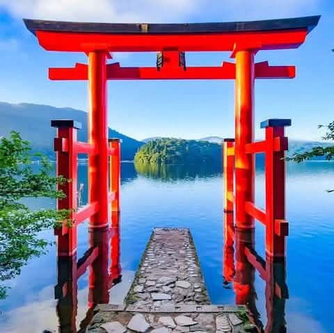 [Hakone & Atami Fireworks Day Tour] Mt. Fuji Hakone Shrine & Water Torii Gate & Lake Ashi Stroll & Atami Sunshine Beach & Atami Fireworks Festival (Depart from Tokyo) - Keep Good Trip