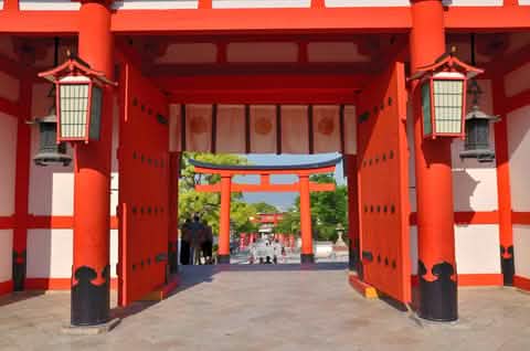 Kyoto & Nara Day Tour Arashiyama train, Fushimi Inari Shrine - Keep Good Trip
