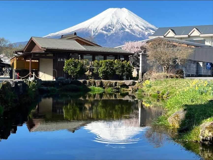 Tokyo: Mount Fuji, Lake Kawaguchi and Oshino Hakkai Bus Tour - Keep Good Trip