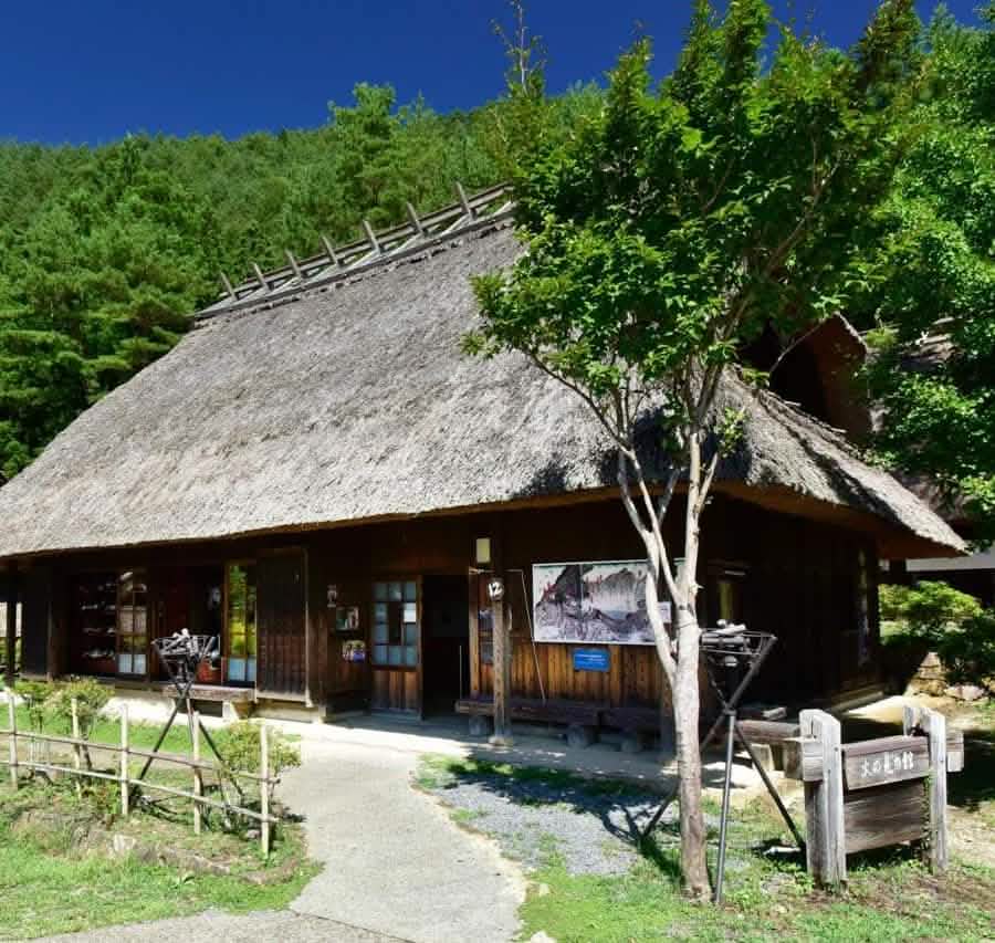 Tokyo: Full - Day Tour to the Best Scenic Spots of Mount Fuji - Keep Good Trip