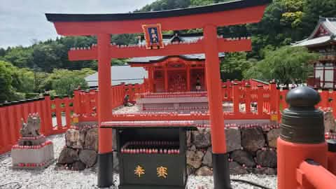 [One - day tour of Osaka and Kyoto attractions] Katsuo - ji Temple, Kinkaku - ji Temple, Arashiyama Togetsukyo Bridge, Kimono Forest, Bamboo Forest Trail, and Nonomiya Shrine (depart from Osaka or Kyoto) - Keep Good Trip